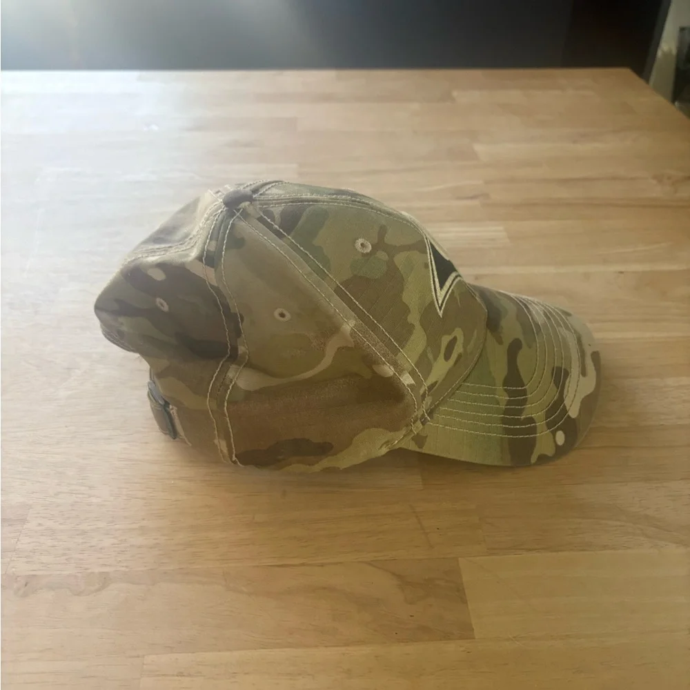 NFL rams hat - Picture 6 of 9